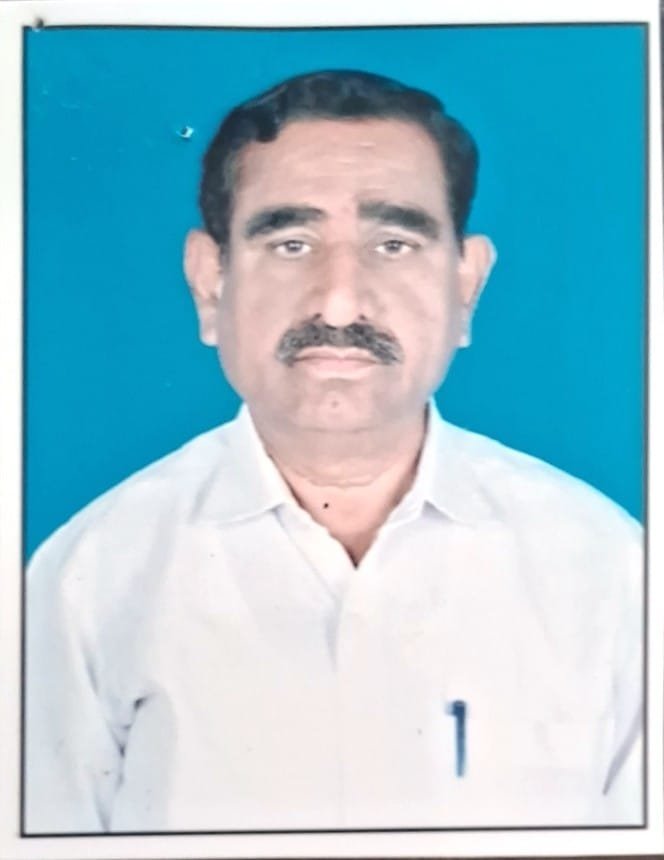 सेवानिवृत्त संघटनेच्या अध्यक्षपदी लालासाहेब निंबाळकर यांची बिनविरोध निवड