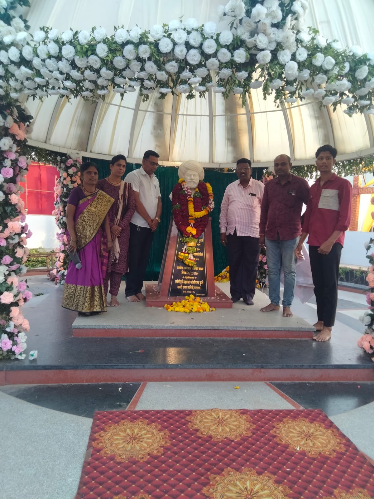 क्रांतीसूर्य फुले जयंतीनिमित्त रणरागिणी संस्थेकडून अभिवादन